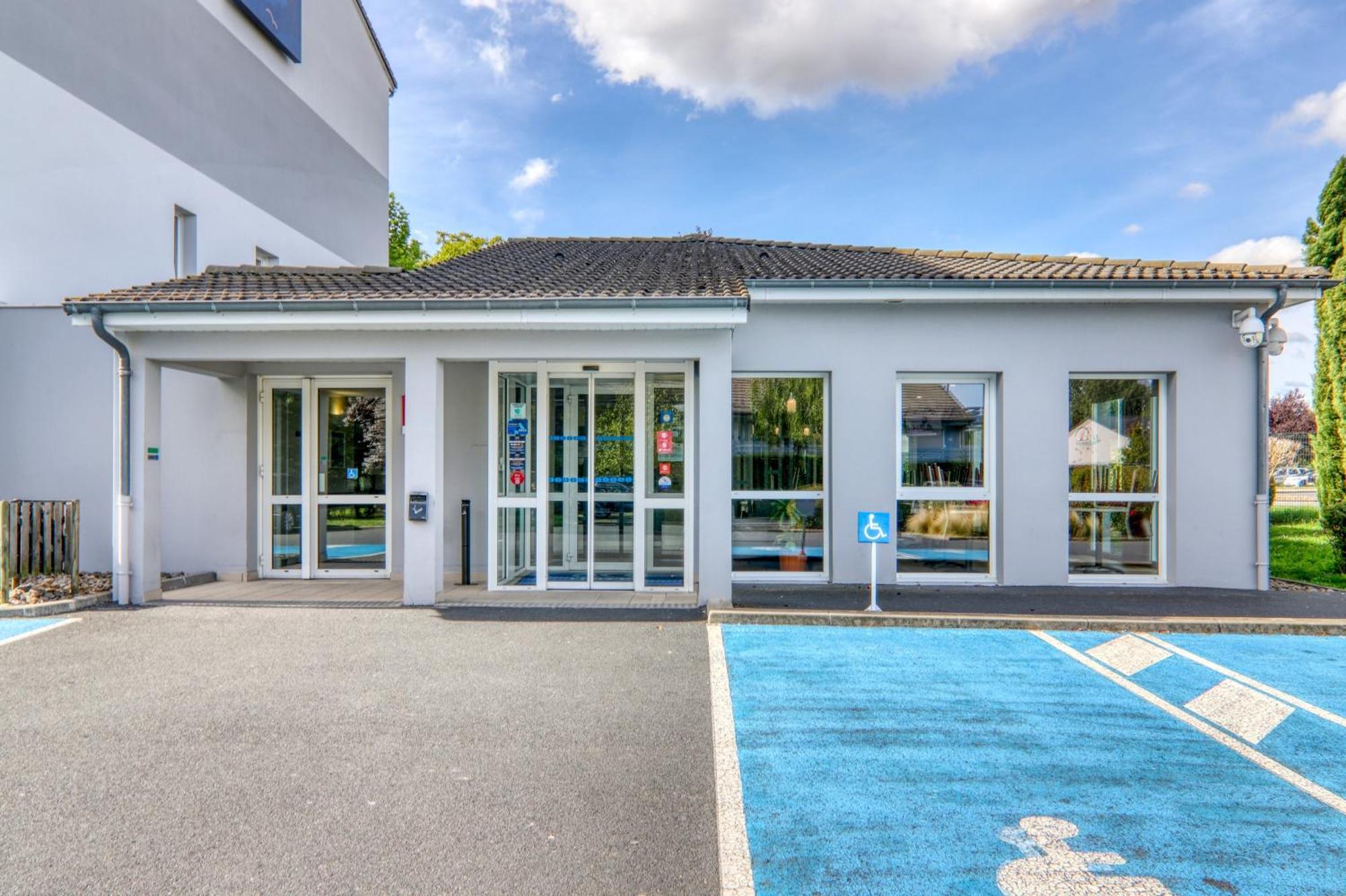 Ace Hotel Riom Kültér fotó