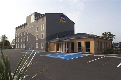 Ace Hotel Riom Kültér fotó
